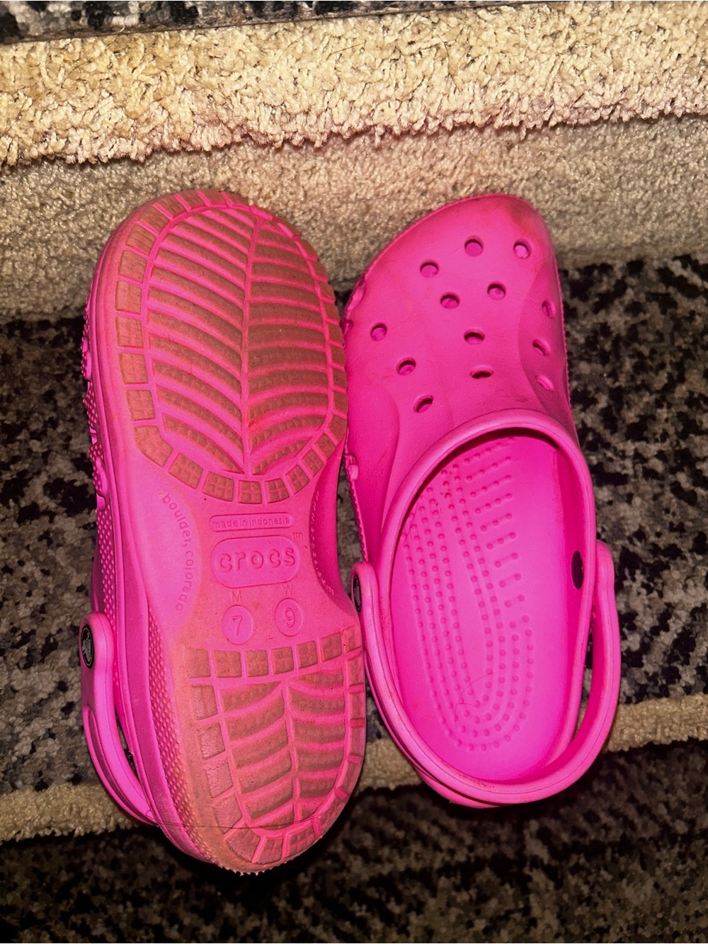 CROCS Classic Clog - Hot Pink
